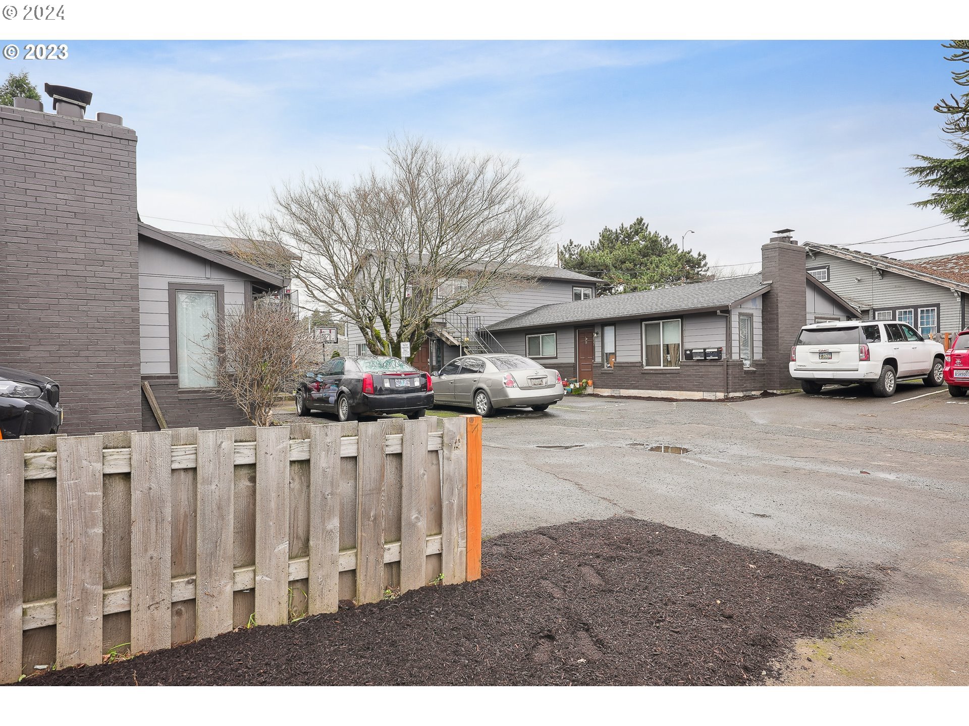 9630 Southeast Foster Road Portland, OR 97266 - Photo 33 of 33 a front view of a house with a yard