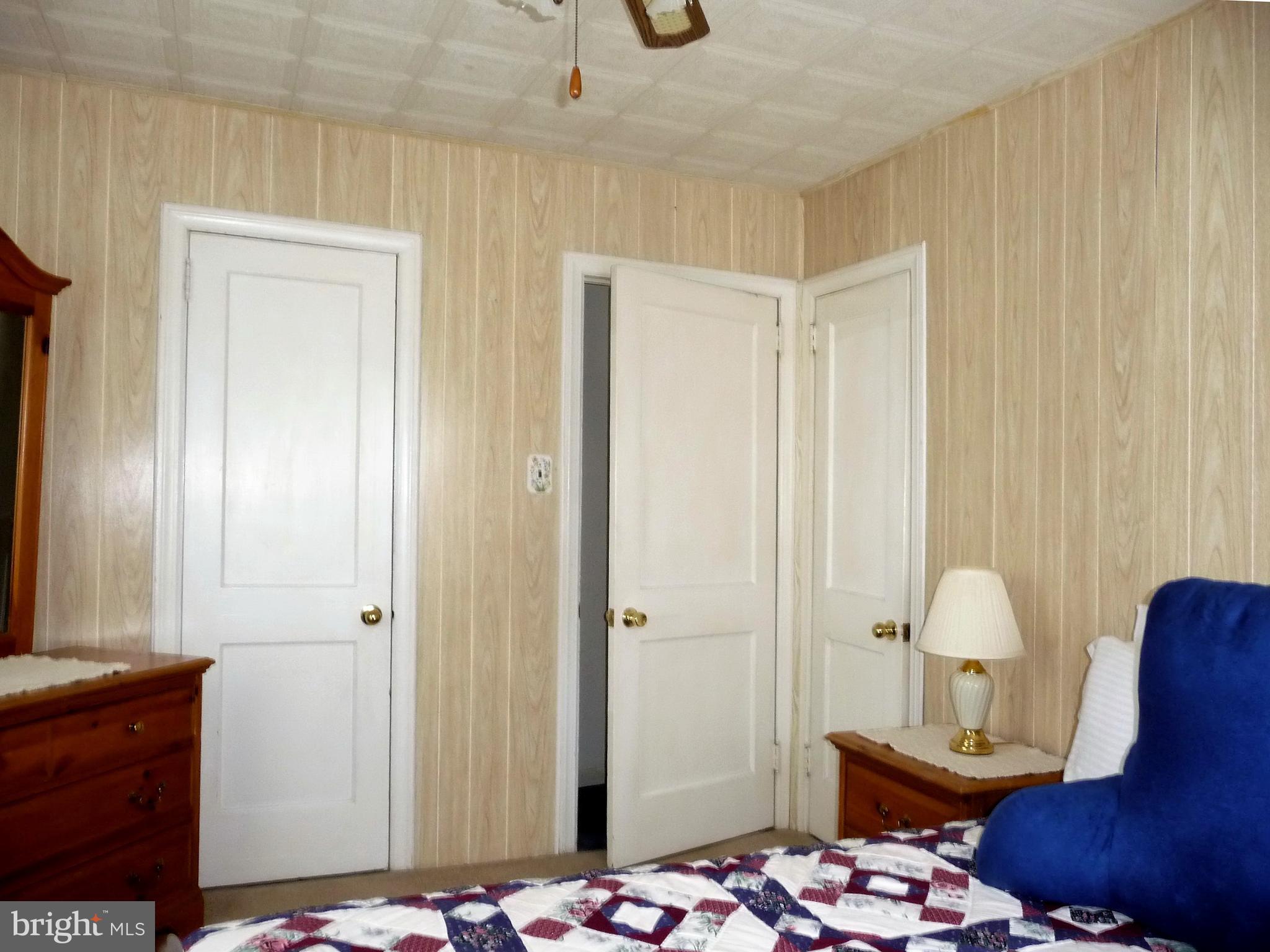 501 Lippincott Avenue Riverside, NJ 08075 - Photo 16 of 30 Master bedroom with 2 closets