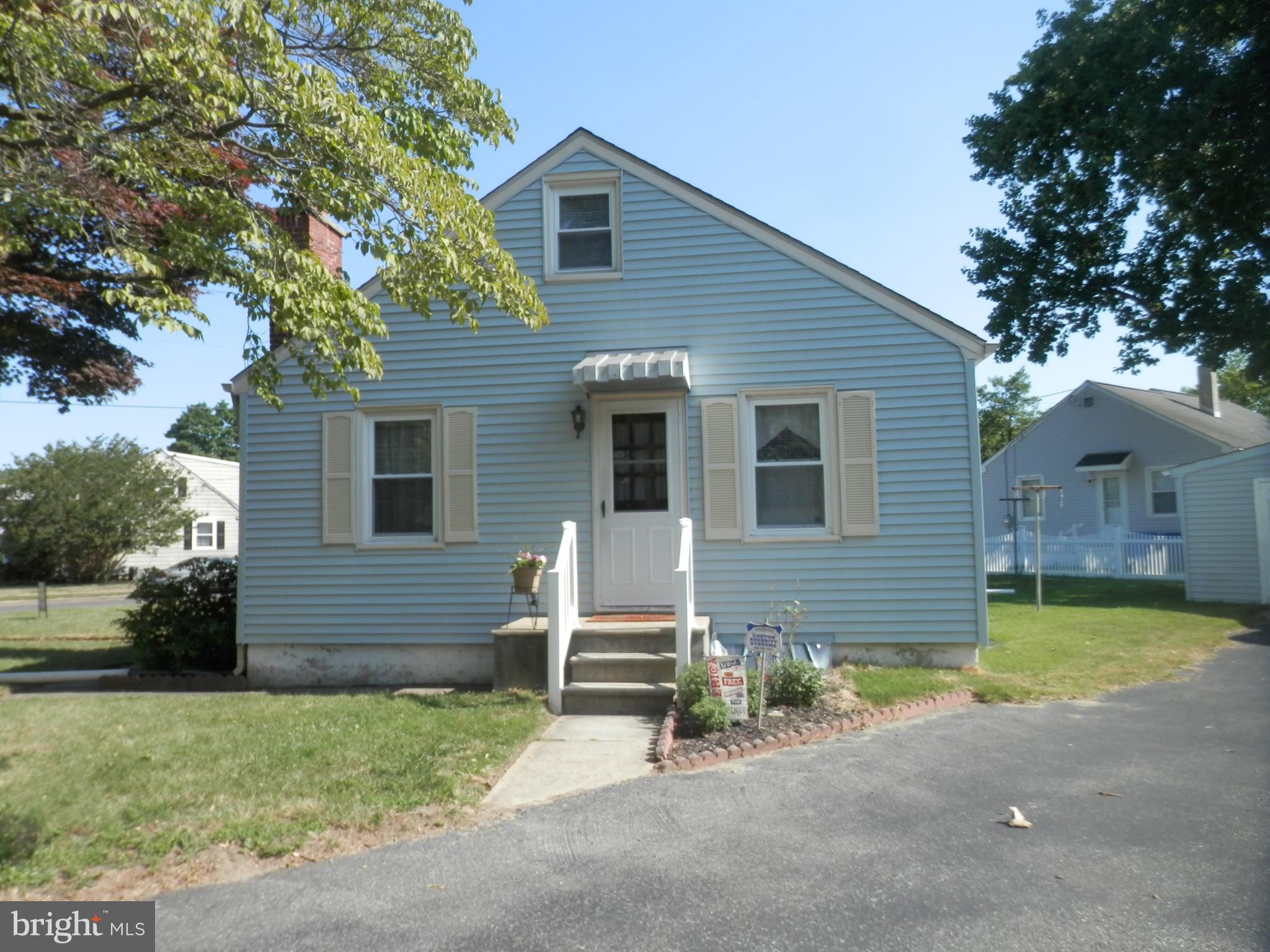 501 Lippincott Avenue Riverside, NJ 08075 - Photo 5 of 30 Side Entrance