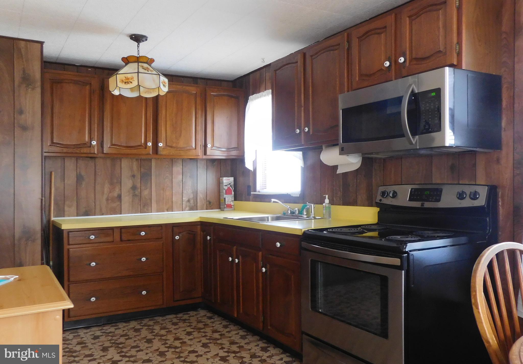 501 Lippincott Avenue Riverside, NJ 08075 - Photo 10 of 30 Kitchen