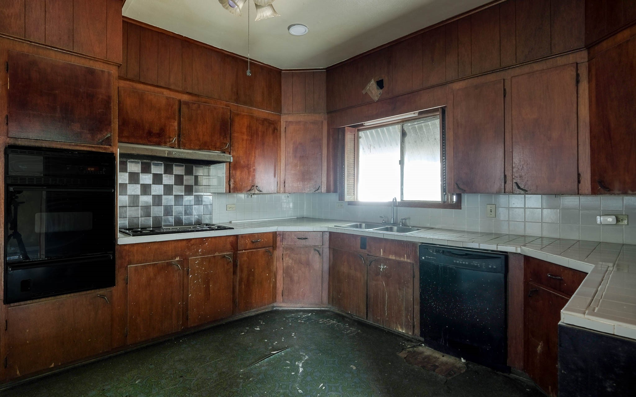 1203 Penick Road Waller, TX 77484 - Photo 14 of 40