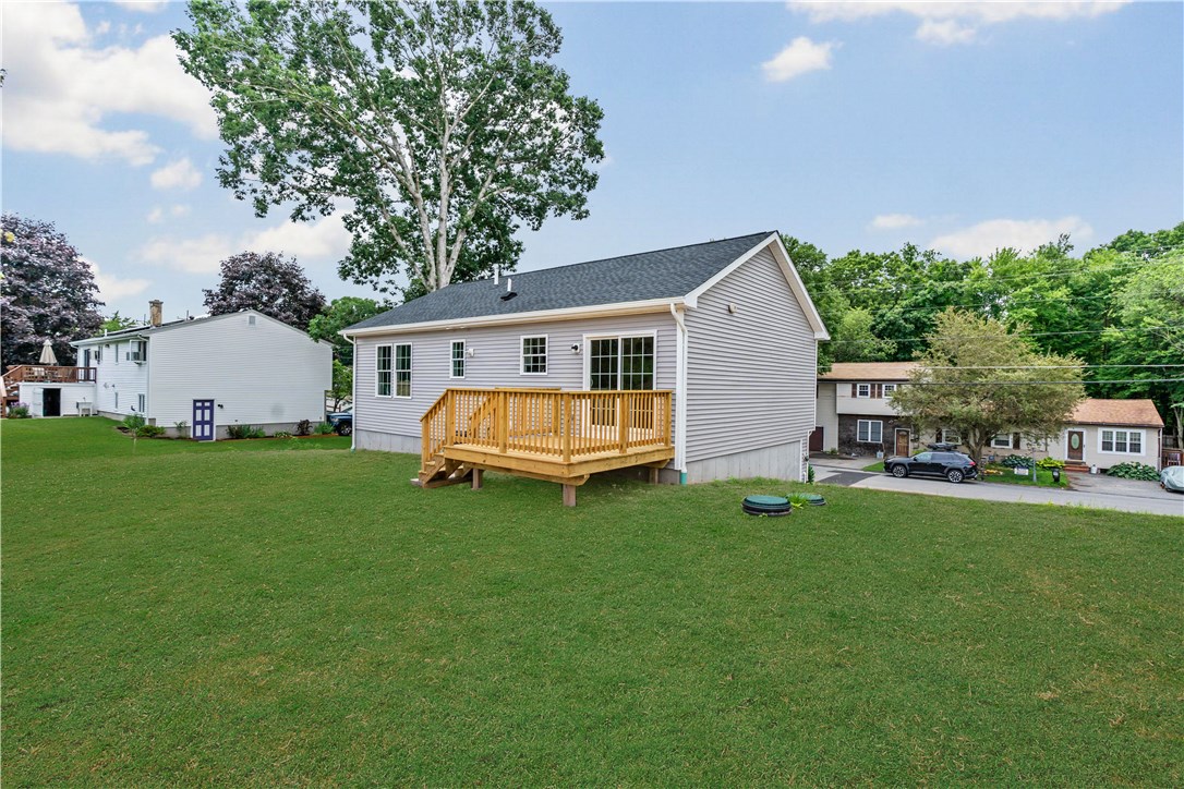 202 Curran Road Cumberland, RI 02864 - Photo 6 of 25