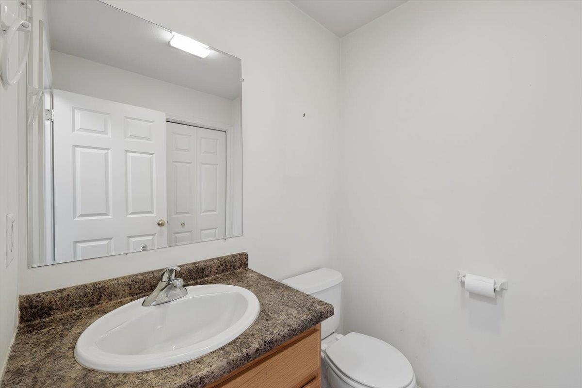 48 Brookview Road Windham, NH 03087 - Photo 13 of 60