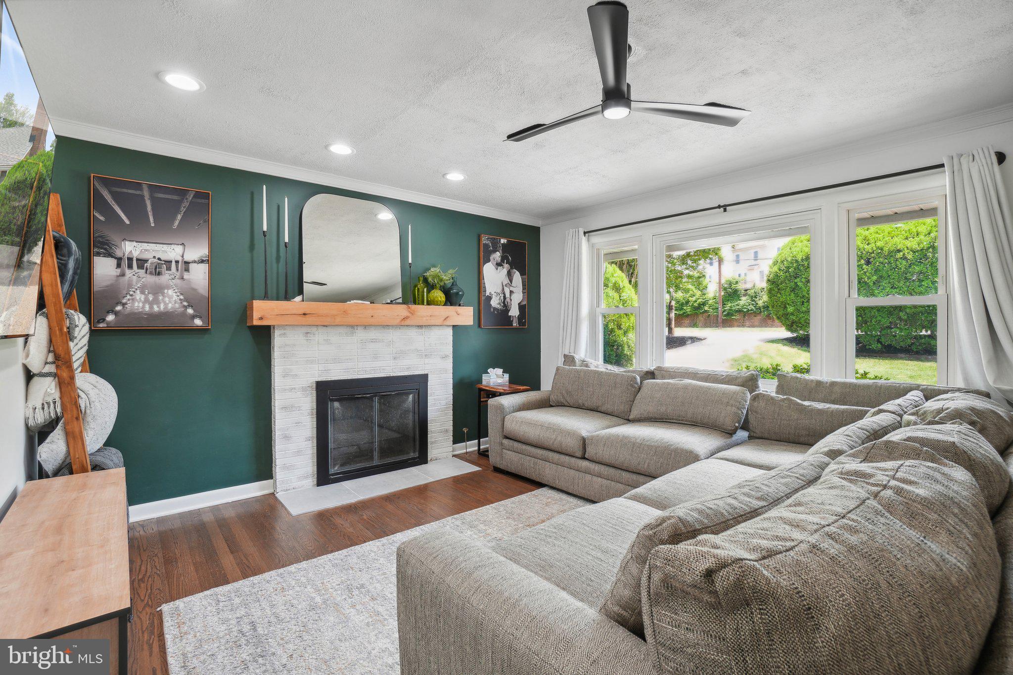 Gallery Image 6