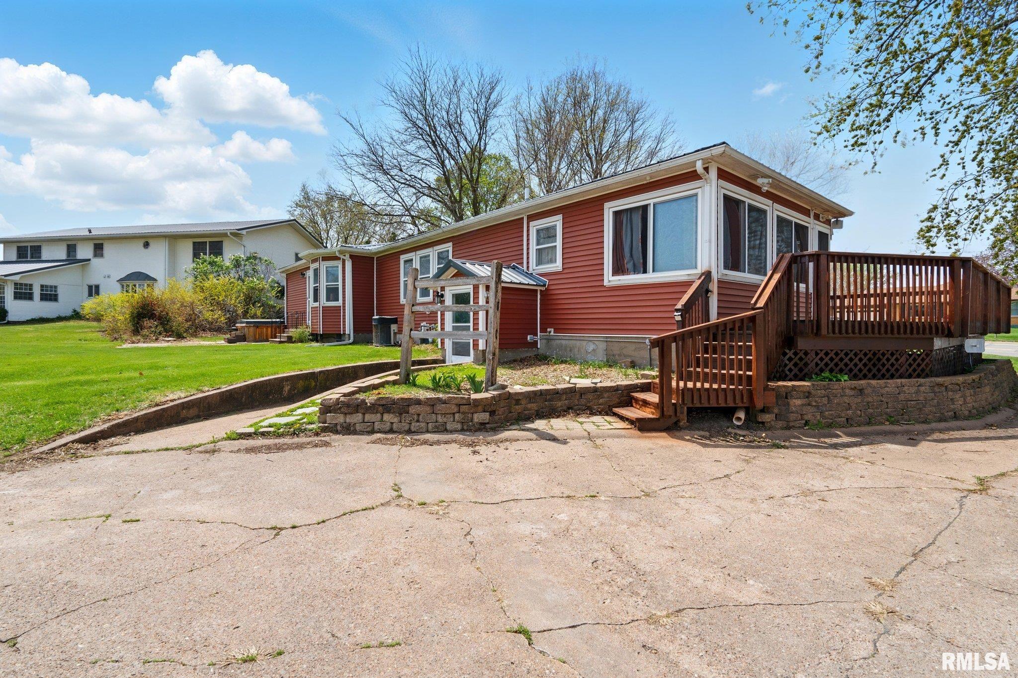 1118 Cedar Street Tipton, IA 52772 - Photo 3 of 30