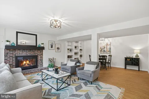 $824,900 | 8410 Bound Brook Lane, Alexandria, VA 22309