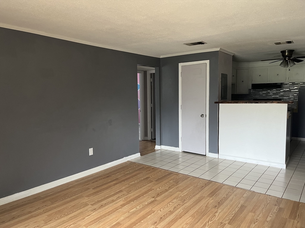 176 Maple Avenue, Unit 11 Rutland, MA 01543 - Photo 4 of 7