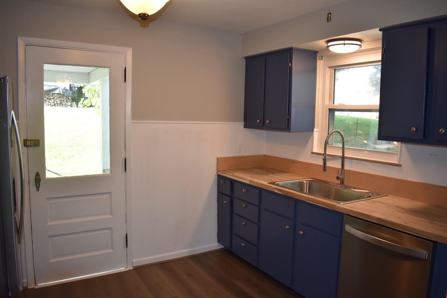 4597 School Section Road Cincinnati, OH 45211 - Photo 13 of 31 Gallery Image 13