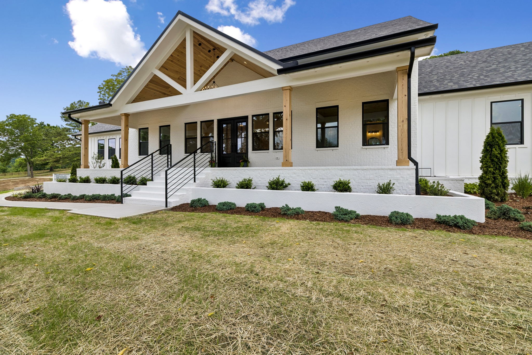 2472 Taylor Road Columbia, TN 38401 - Photo 4 of 100 Gallery Image 4