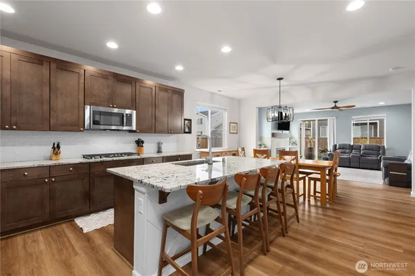 $739,950 | 17723 127th Ave Court East, Puyallup, WA 98374