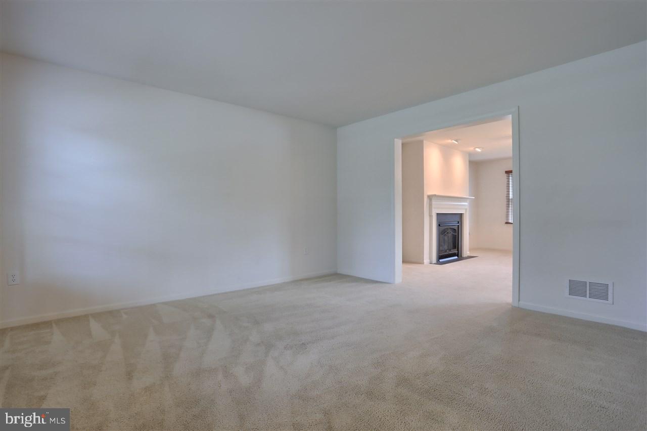 7067 Beaver Spring Road Harrisburg, PA 17111 - Photo 3 of 25 Gallery Image 3