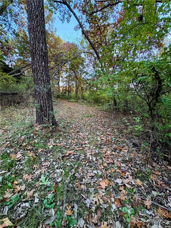 8505 Pershing Road Raytown, MO 64138 - Photo 31 of 38