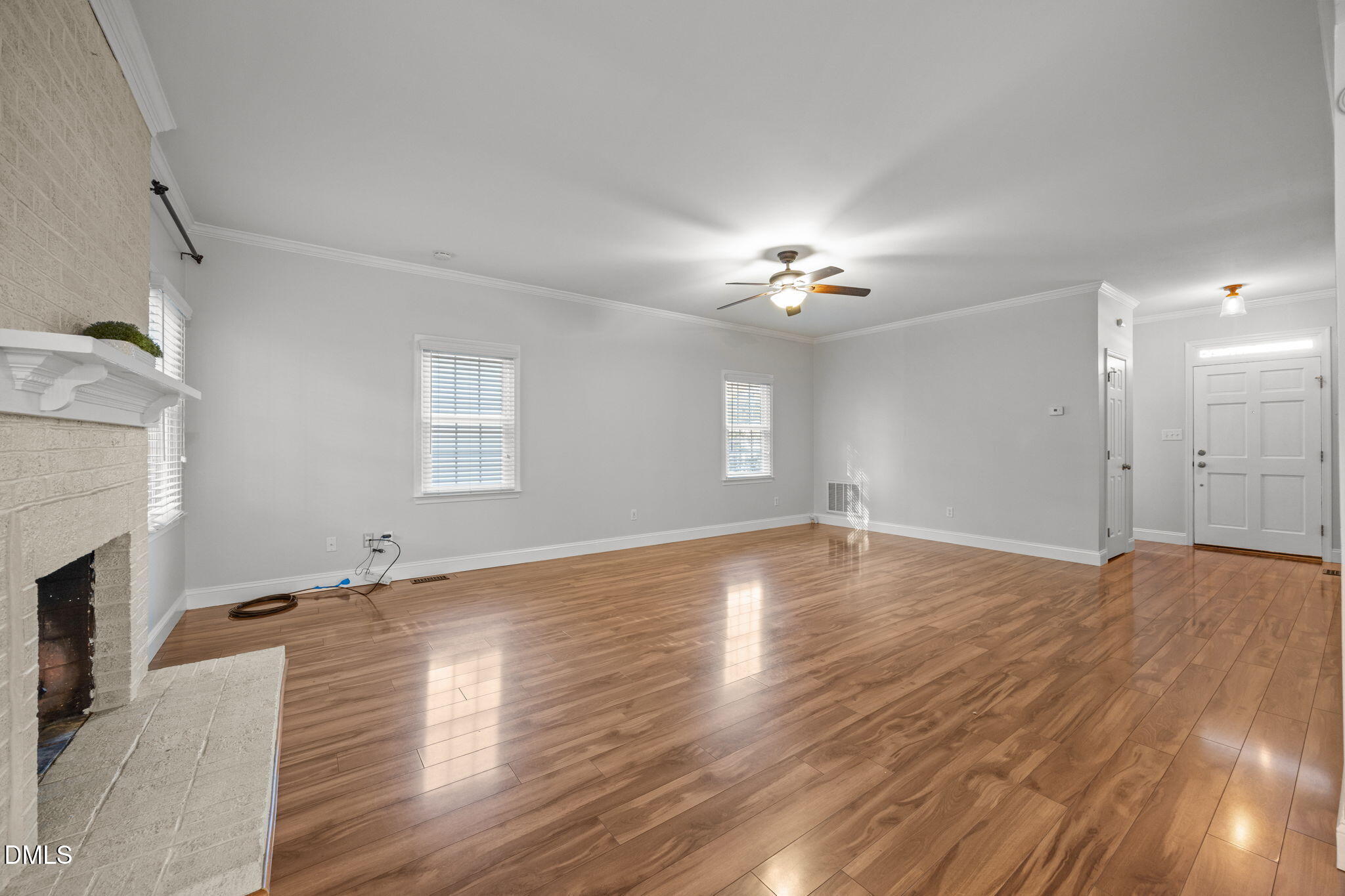 11829 North Exeter Way Raleigh, NC 27613 - Photo 8 of 41 Family Room