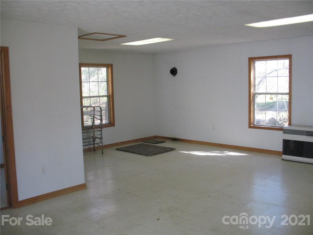 2060 Ridge Road Hendersonville, NC 28792 - Photo 14 of 21 a view of empty room with window