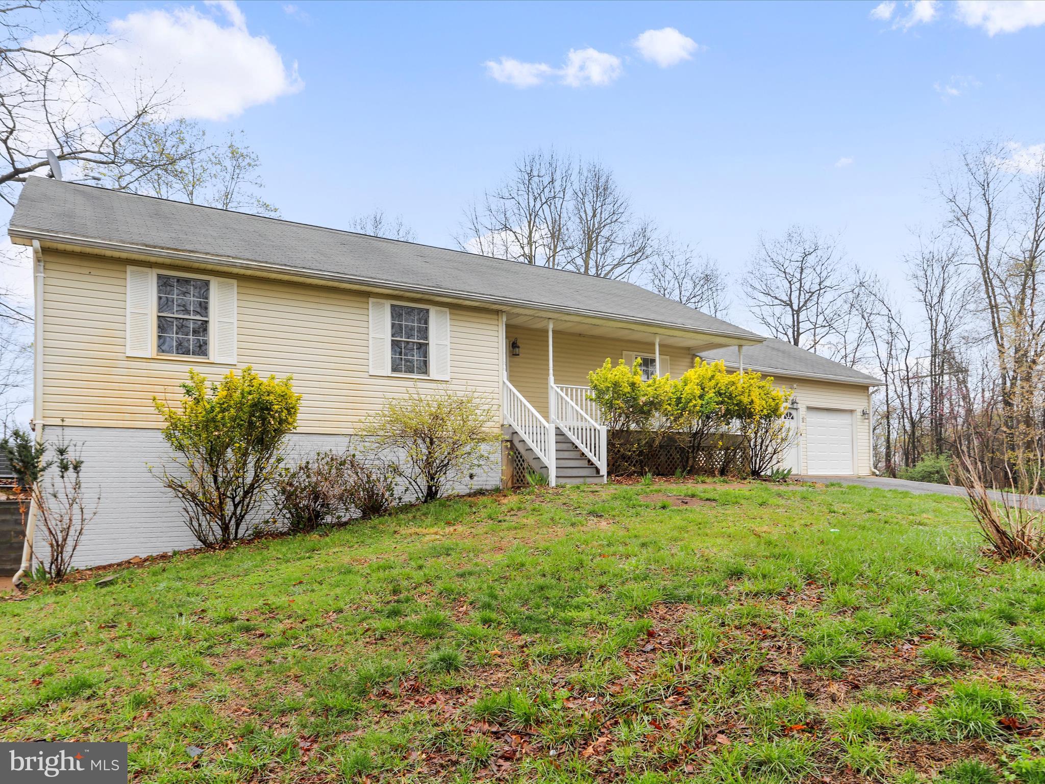 2675 Fulton Road Hedgesville, WV 25427 - Photo 4 of 44 Gallery Image 4