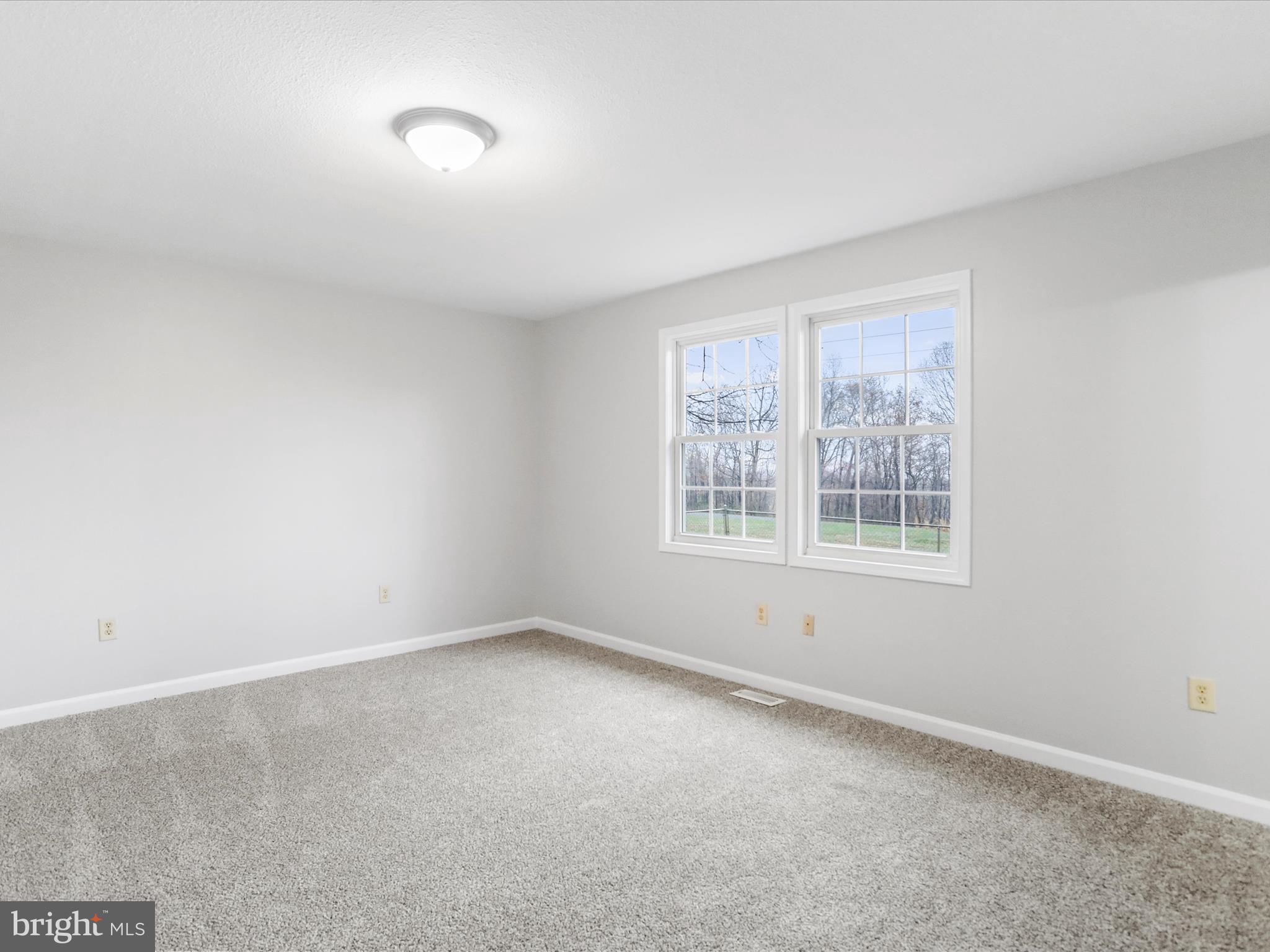 2675 Fulton Road Hedgesville, WV 25427 - Photo 8 of 44 Gallery Image 8