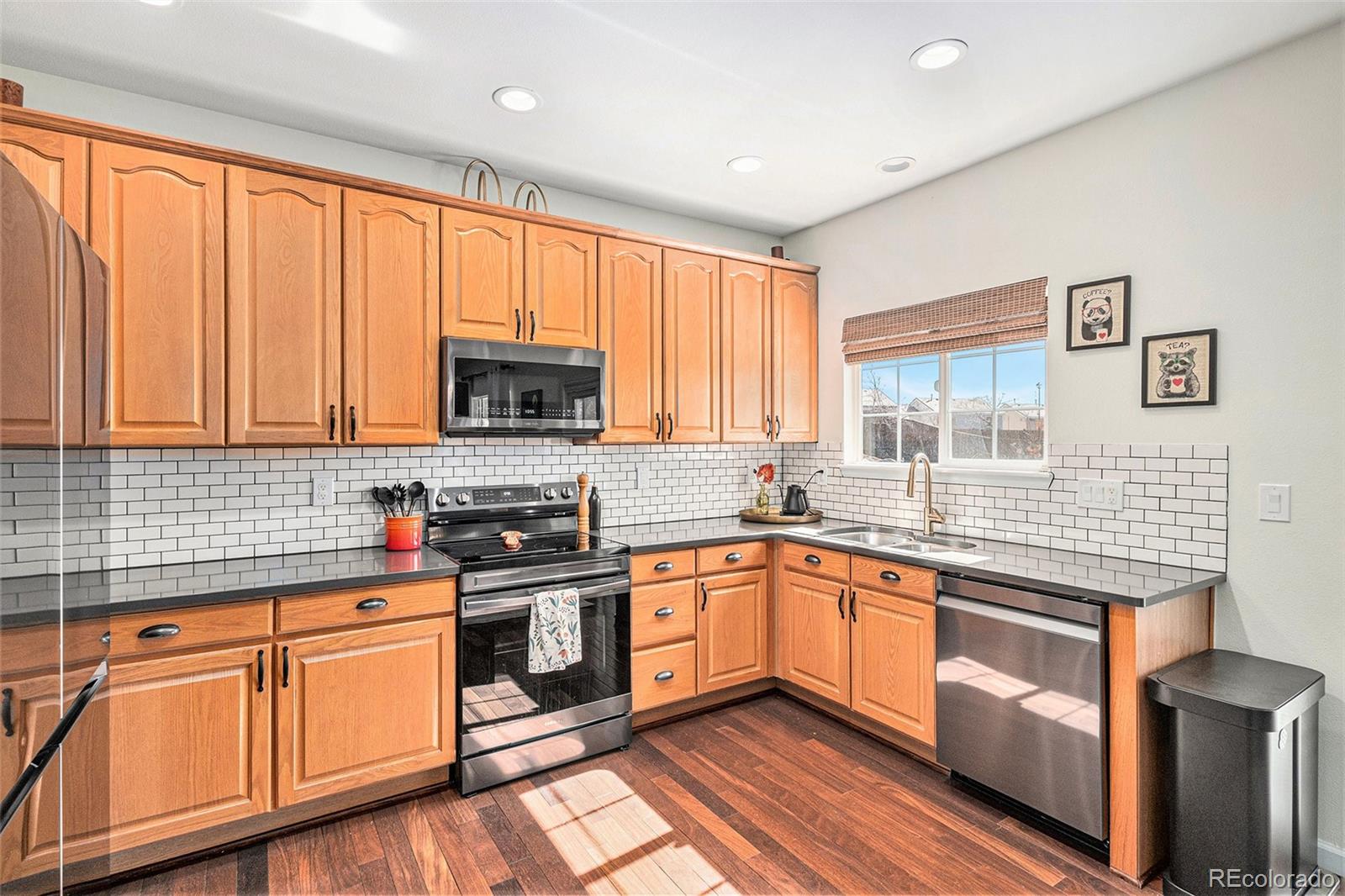 10286 South Rotherwood Circle Highlands Ranch, CO 80130 - Photo 9 of 37 Gallery Image 9