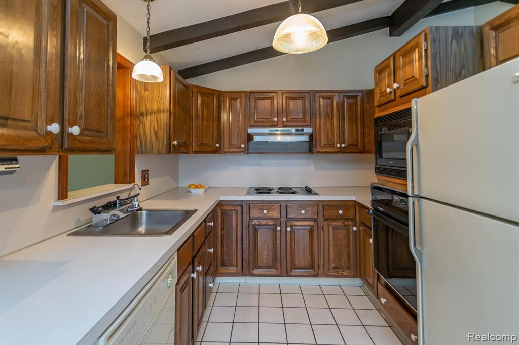 7520 Mc Guire Road Fenton, MI 48430 - Photo 8 of 50