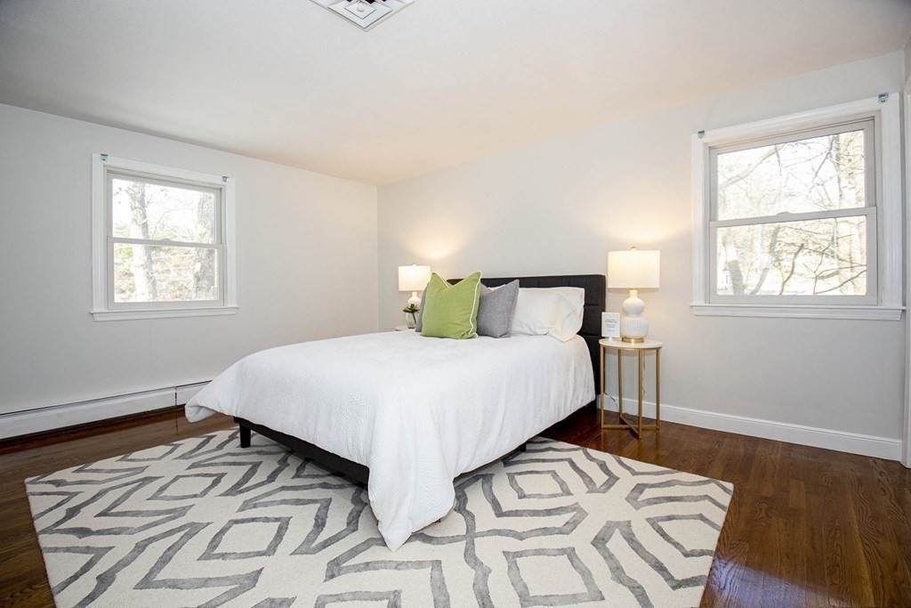 31 Pinewood Road Wellesley, MA 02482 - Photo 18 of 32