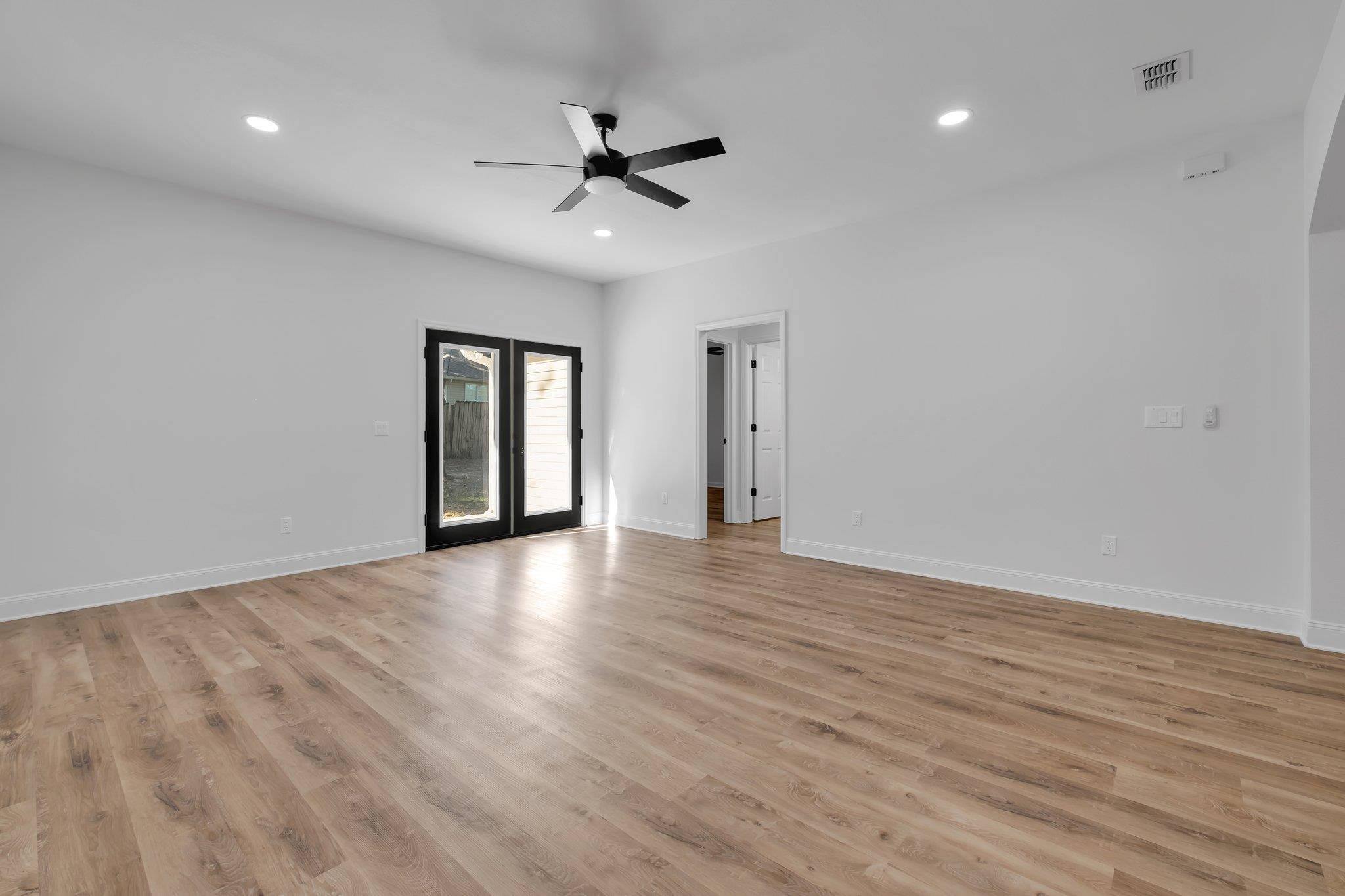 45 Sand Pine Circle Midway, FL 32343 - Photo 4 of 25