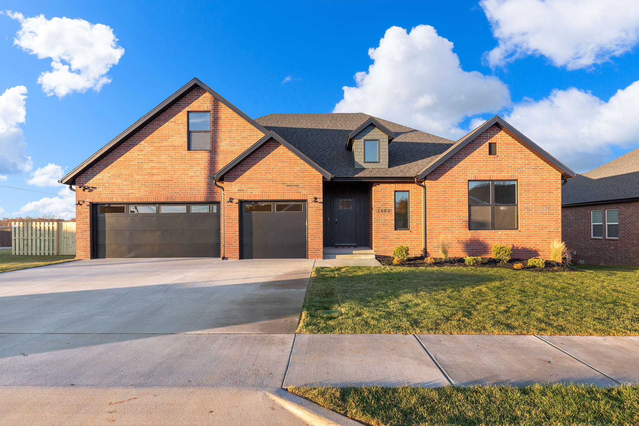 1403 East Silo Rdg Drive Ozark, MO 65721 - Photo 1 of 1 (c)BRPhoto1403SiloRidge-1