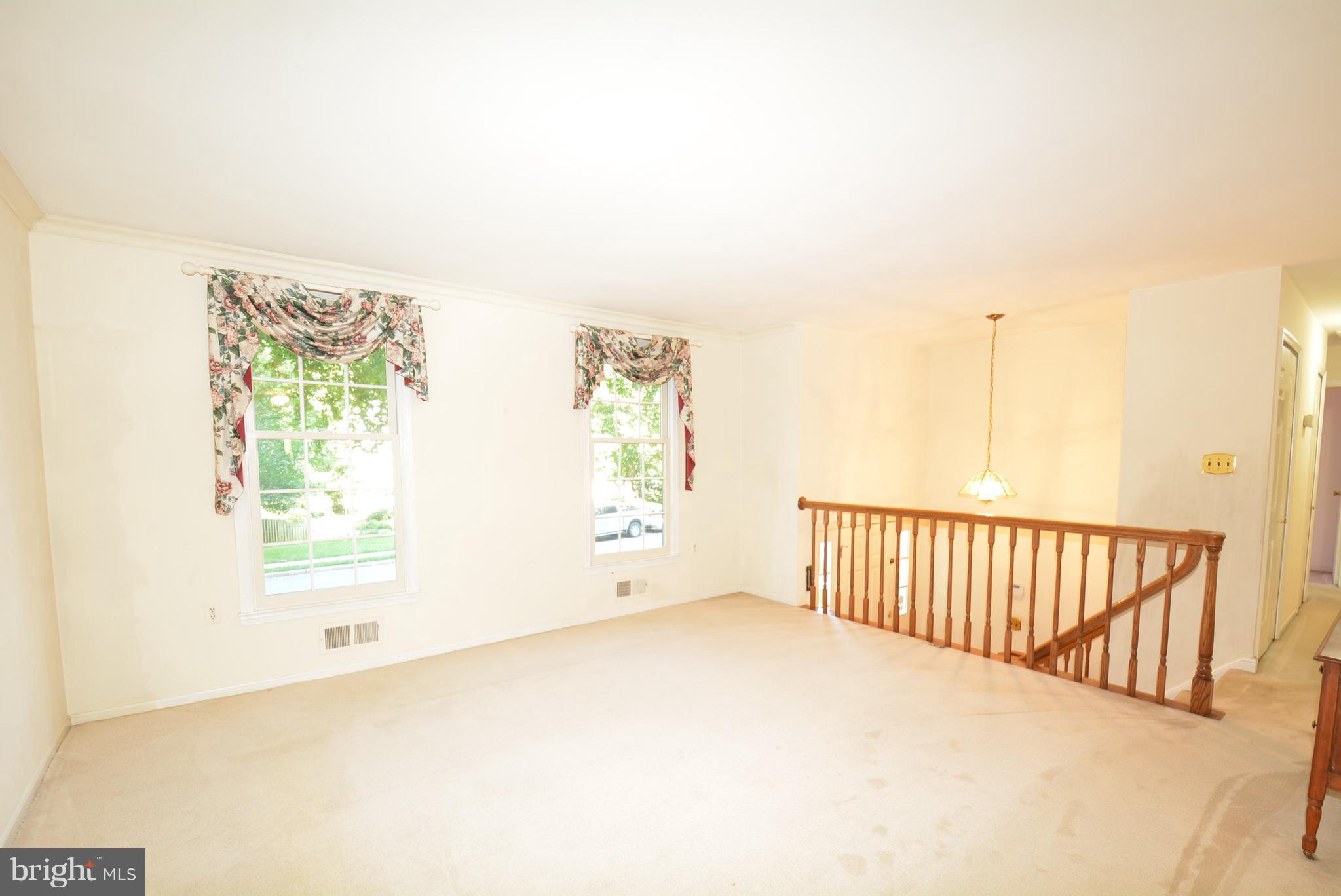 9017 Brook Ford Road Burke, VA 22015 - Photo 9 of 30 Living Room