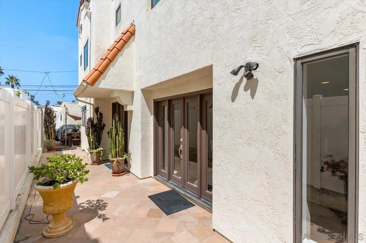 312 Bonair Street La Jolla, CA 92037 - Photo 29 of 40 a view of a entryway door of the house