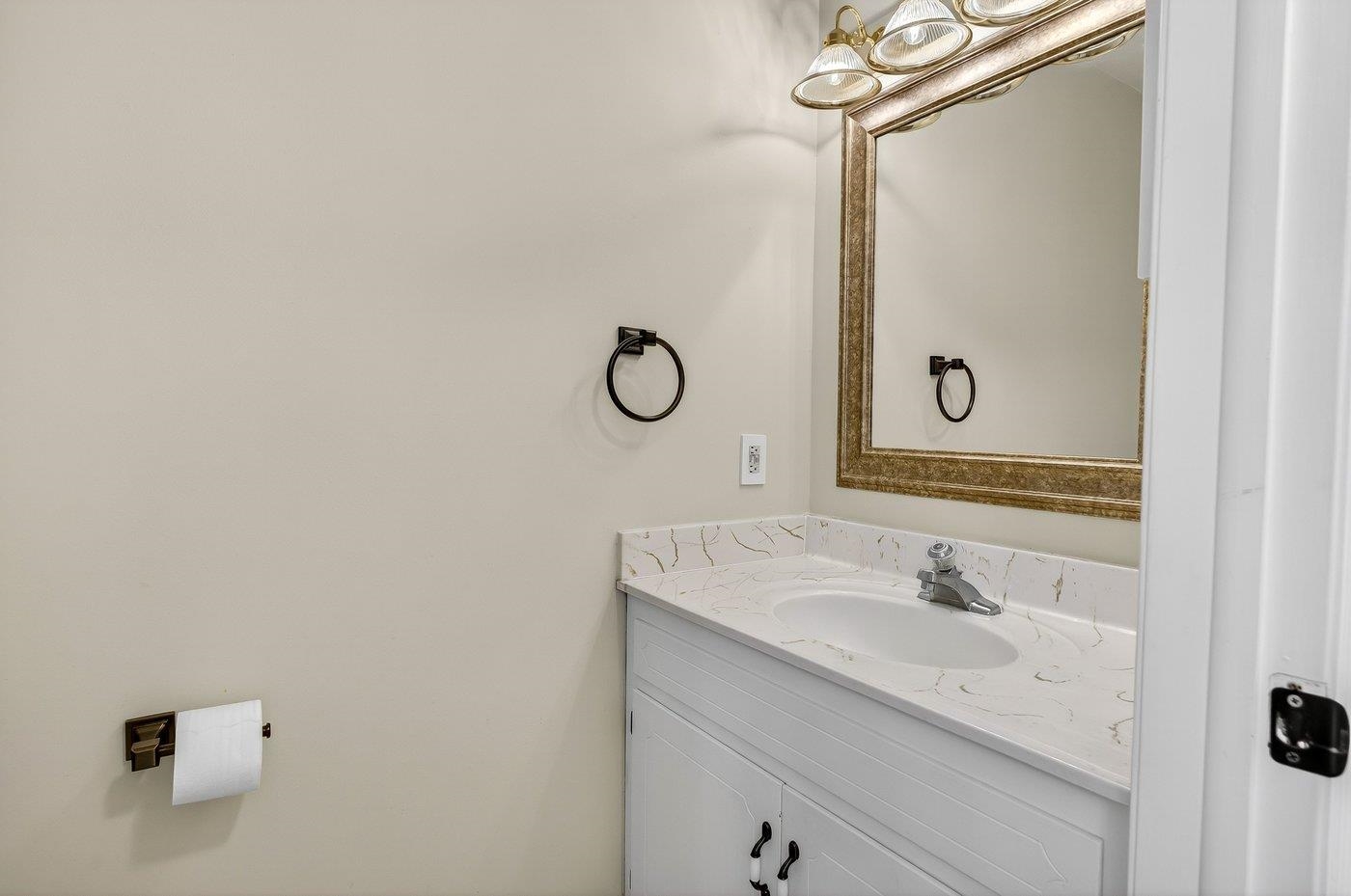 7312 Old Sauk Road Madison, WI 53717 - Photo 13 of 28