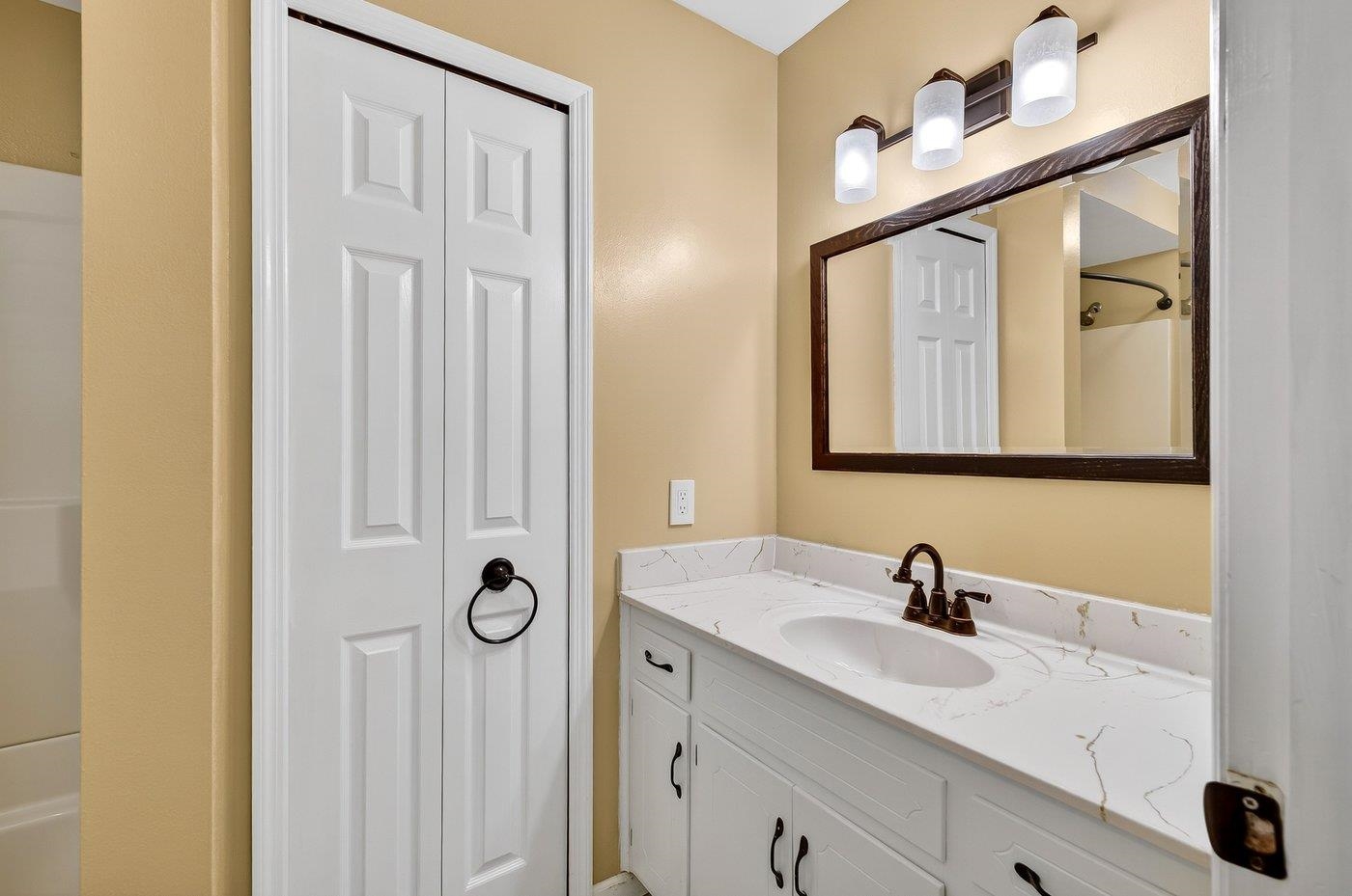 7312 Old Sauk Road Madison, WI 53717 - Photo 17 of 28