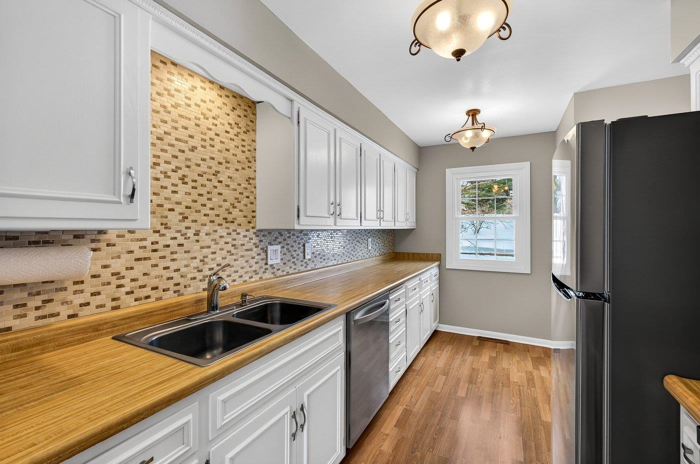 7312 Old Sauk Road Madison, WI 53717 - Photo 10 of 29