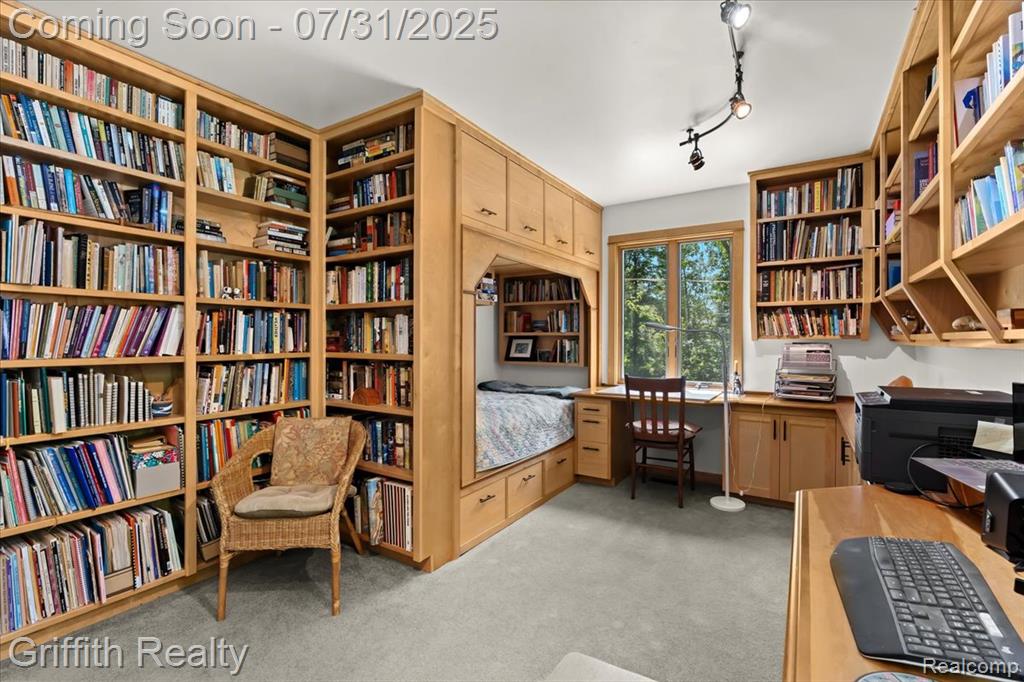 2493 Swarthout Road Pinckney, MI 48169 - Photo 20 of 42