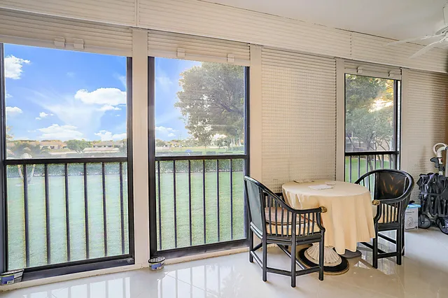 $240,000 | 7286 Huntington Lane, Unit 204, Delray Beach, FL 33446