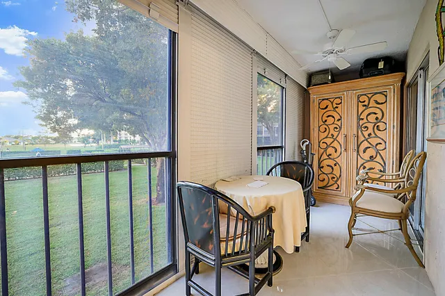 $240,000 | 7286 Huntington Lane, Unit 204, Delray Beach, FL 33446