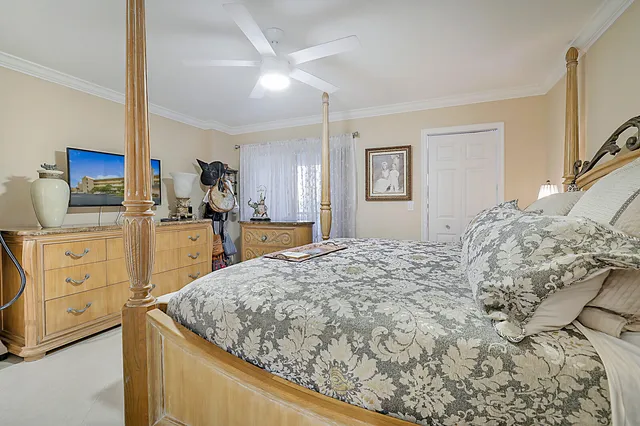 $240,000 | 7286 Huntington Lane, Unit 204, Delray Beach, FL 33446