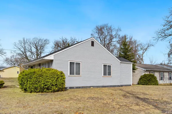$110,000 | 1715 Fleetwood Avenue, Fort Wayne, IN 46803
