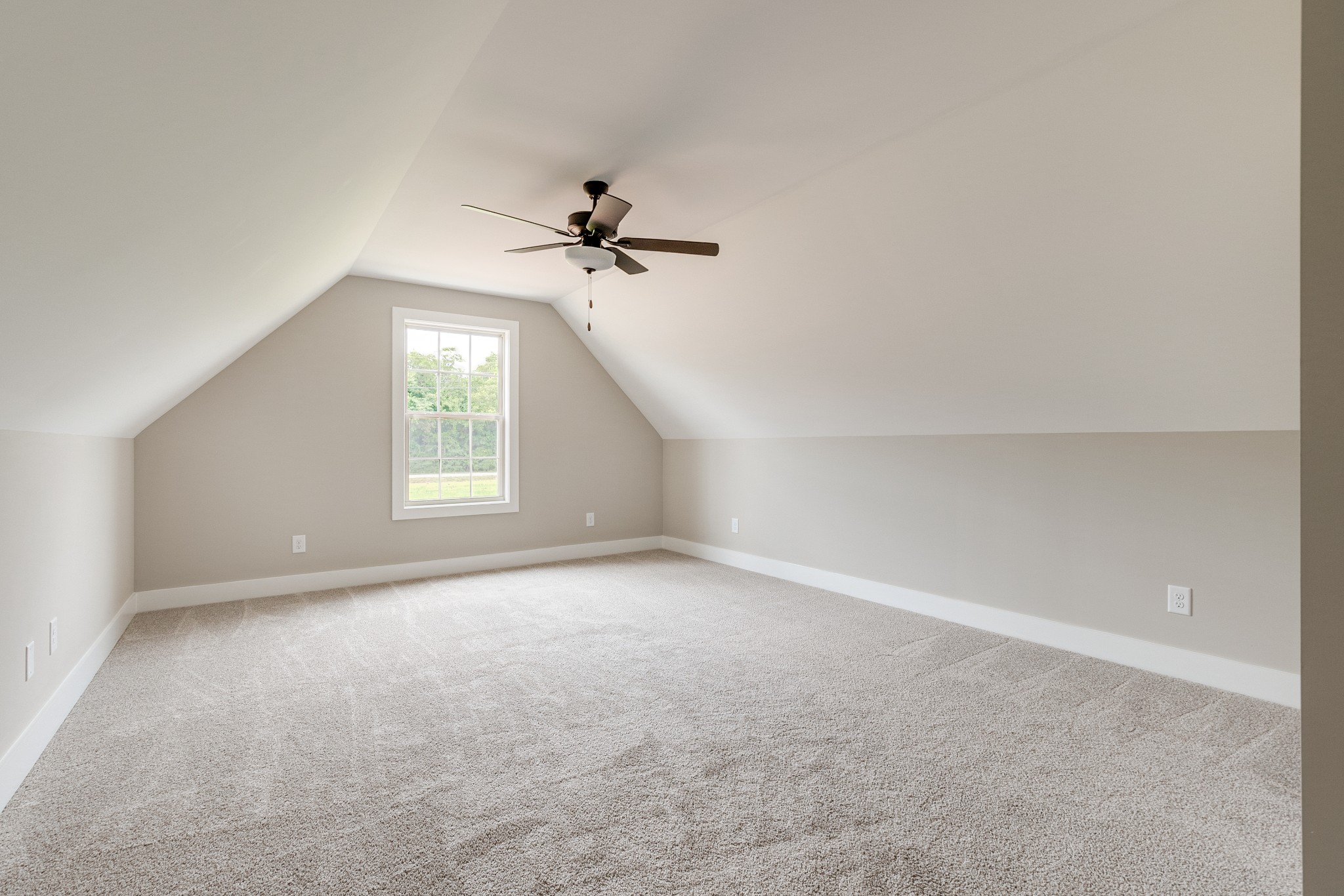 928 Butler Bridge Road Portland, TN 37148 - Photo 24 of 26 a view of an empty room with a window