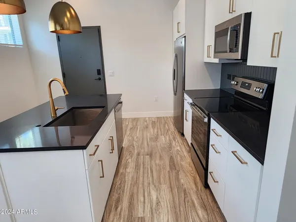 $2,418 | 1727 East Pecos Road, Gilbert, AZ 85295