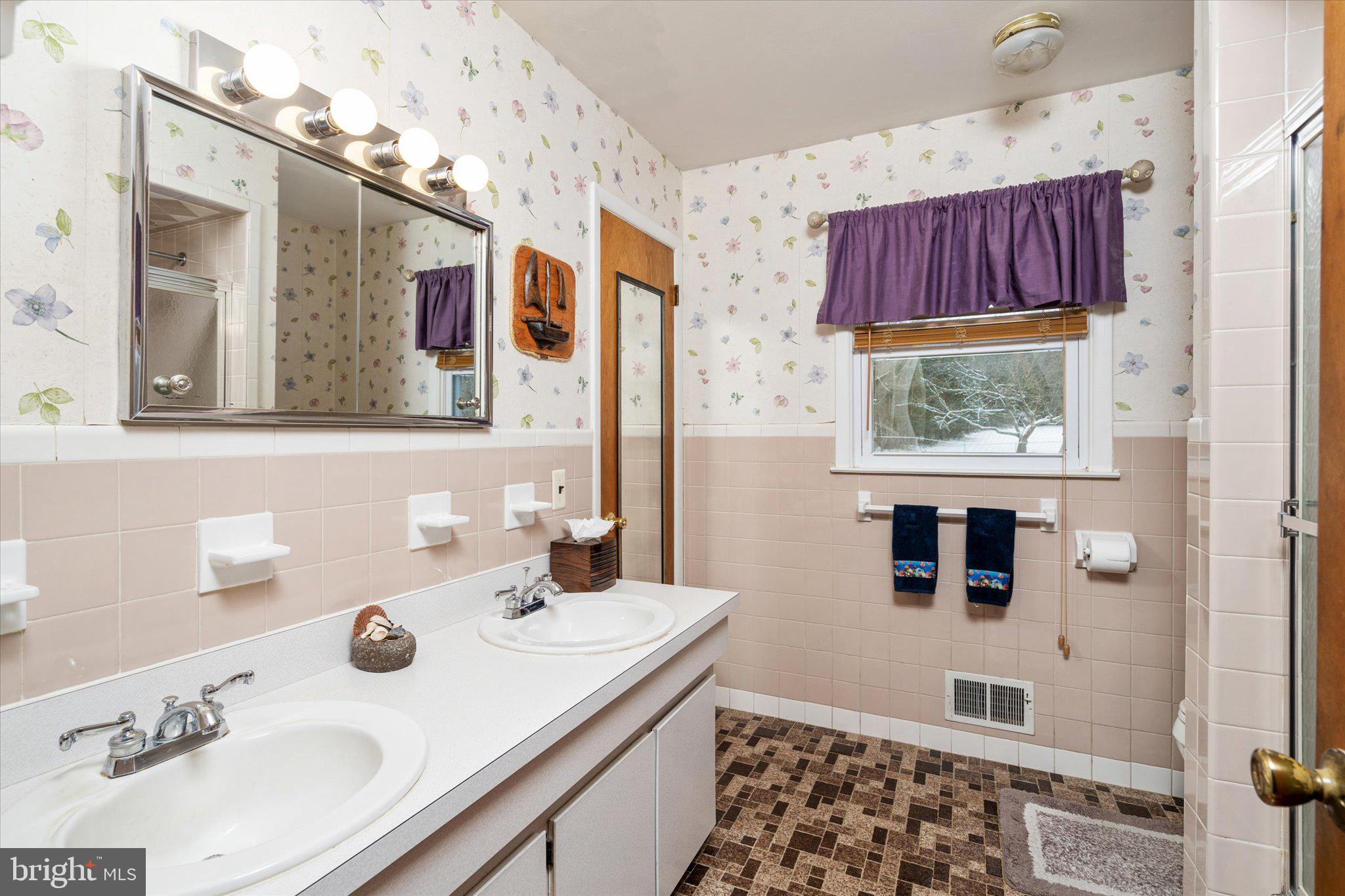 90 Valley Road Jackson, NJ 08527 - Photo 15 of 44