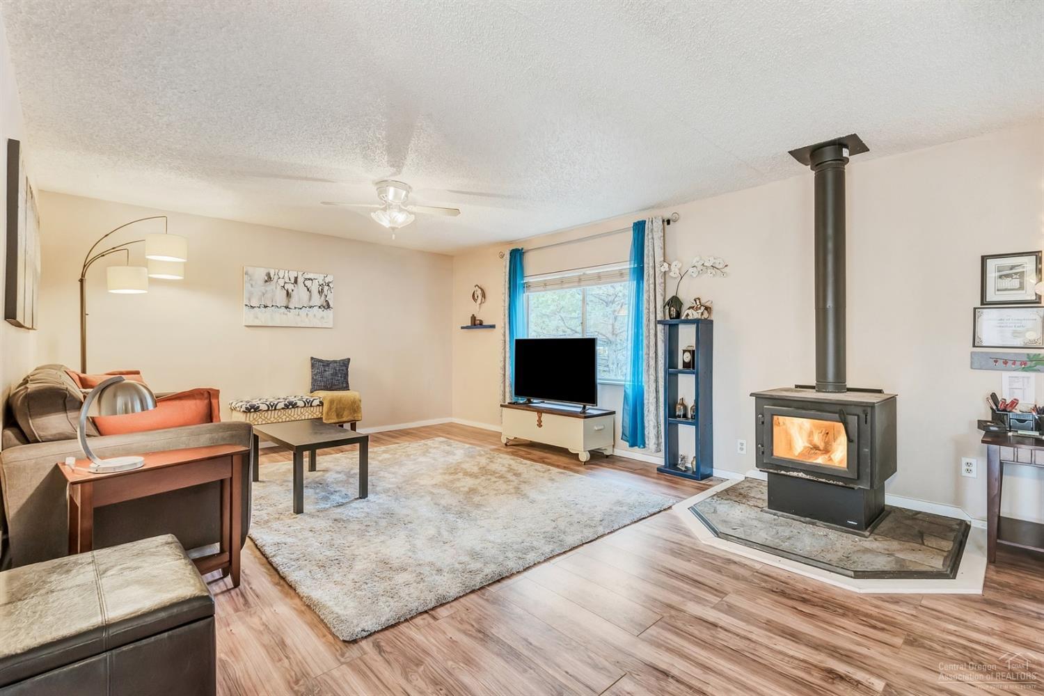 60872 Brosterhous Road Bend, OR 97702 - Photo 3 of 17 Additional Photo