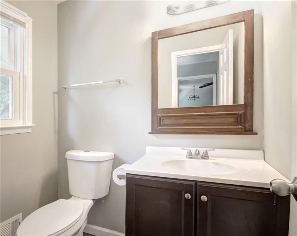 2450 Horseshoe Bend Road Southwest Marietta, GA 30064 - Photo 15 of 26
