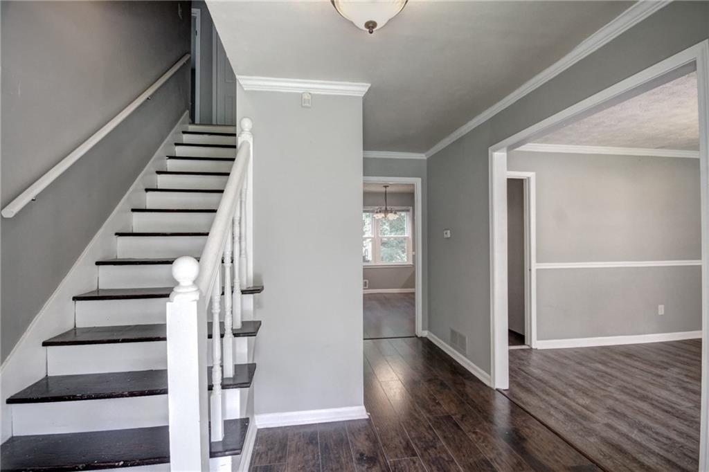 2450 Horseshoe Bend Road Southwest Marietta, GA 30064 - Photo 2 of 26