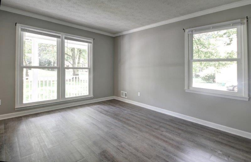 2450 Horseshoe Bend Road Southwest Marietta, GA 30064 - Photo 3 of 26