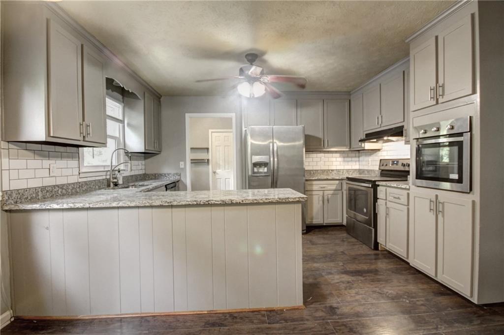 2450 Horseshoe Bend Road Southwest Marietta, GA 30064 - Photo 8 of 26