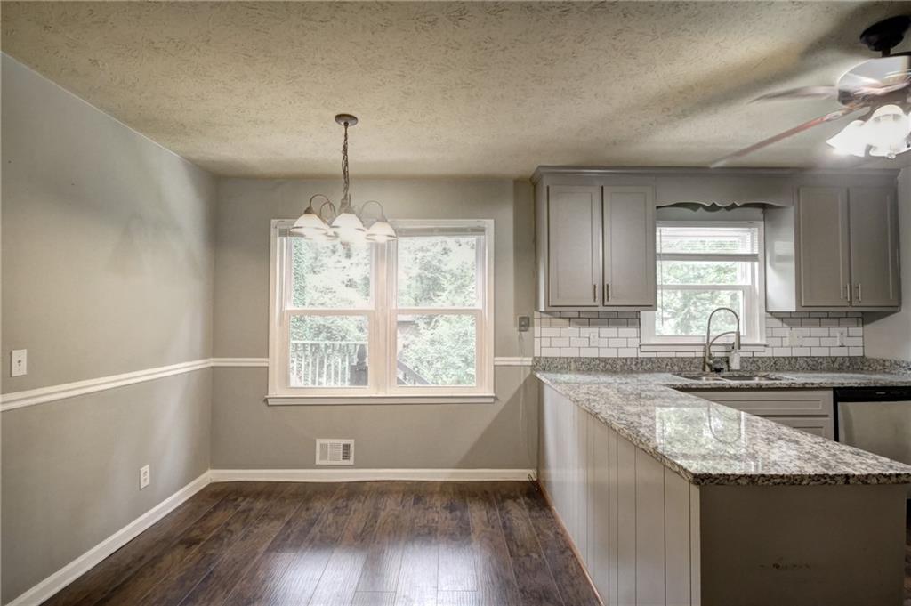 2450 Horseshoe Bend Road Southwest Marietta, GA 30064 - Photo 10 of 26