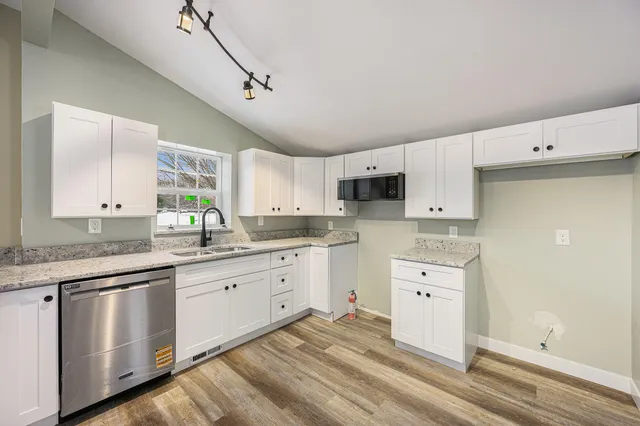 $299,900 | 46750 County Road 665, Paw Paw, MI 49079