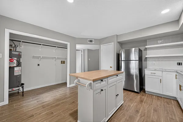 $1,700 | 9231 Baronsmede Drive, Houston, TX 77083