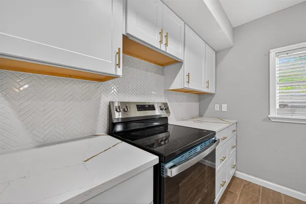$1,700 | 9231 Baronsmede Drive, Houston, TX 77083