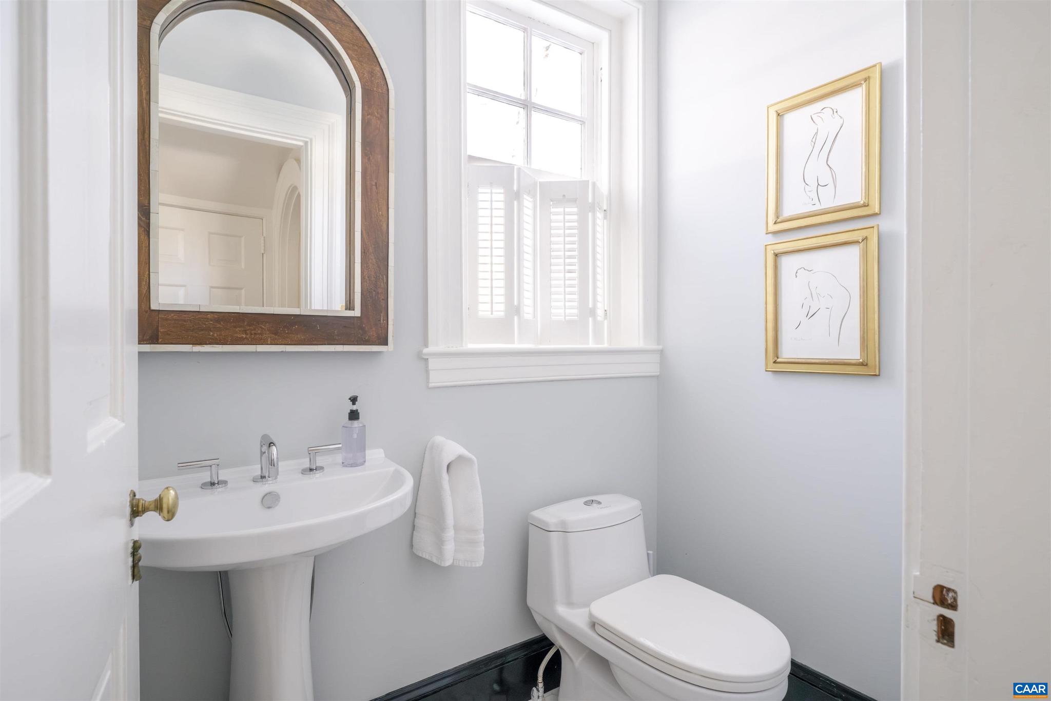 921 Rugby Road Charlottesville, VA 22903 - Photo 25 of 41