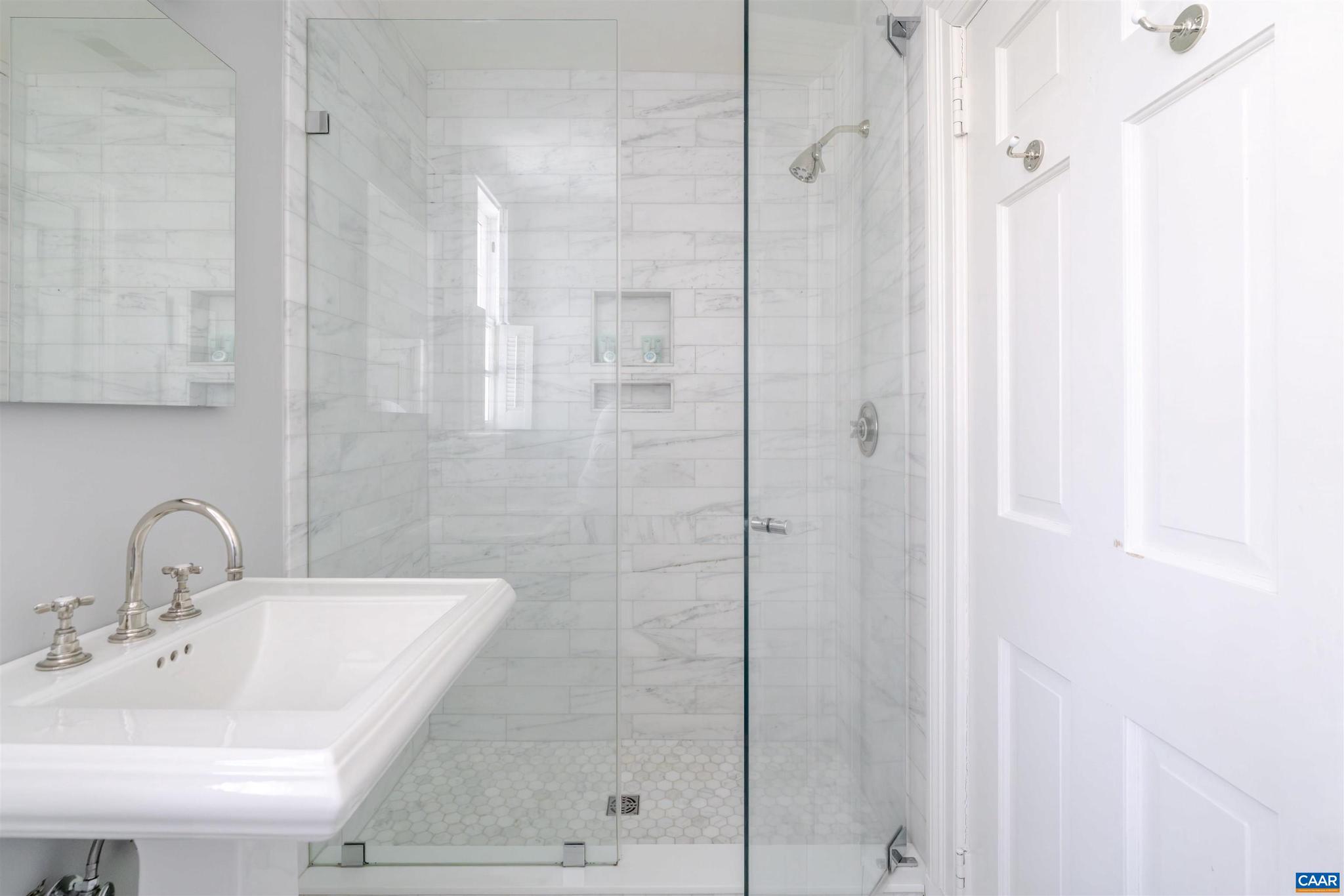 921 Rugby Road Charlottesville, VA 22903 - Photo 29 of 41