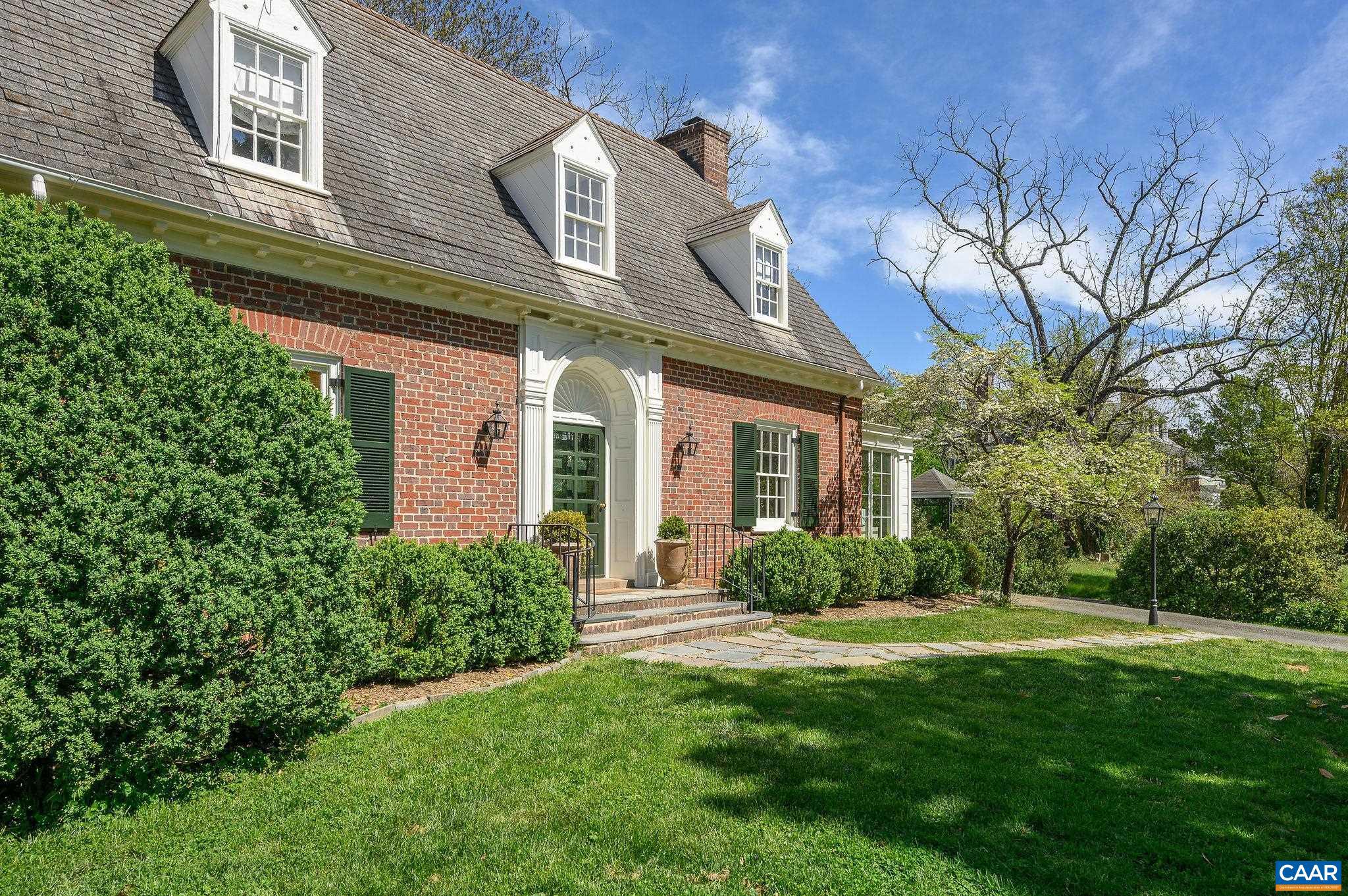 921 Rugby Road Charlottesville, VA 22903 - Photo 3 of 41